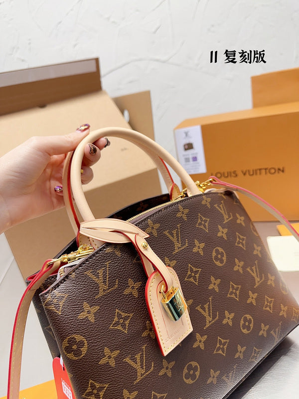 Alice bags - Louis Vuittons  - 15120