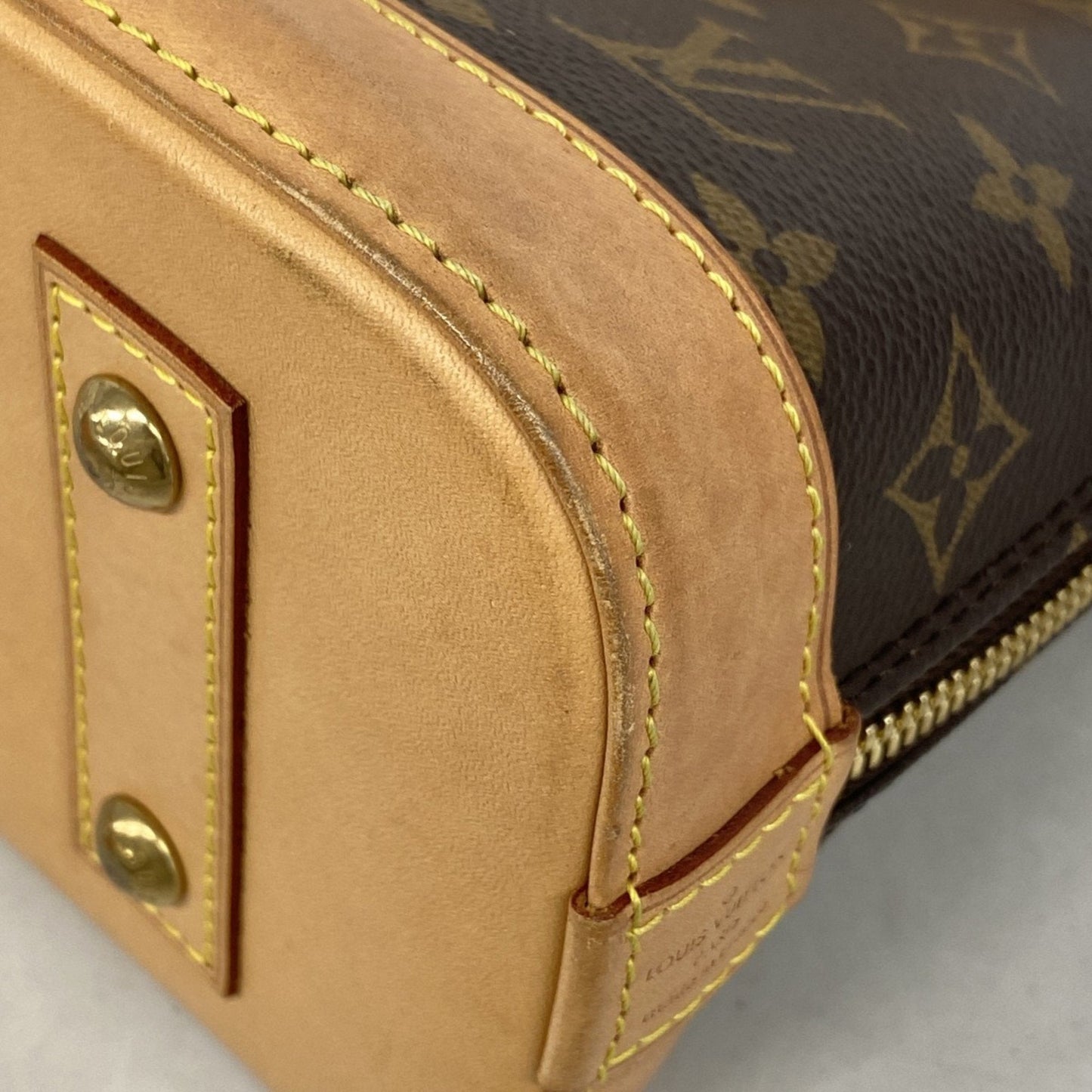 Louis Vuitton  Handbag