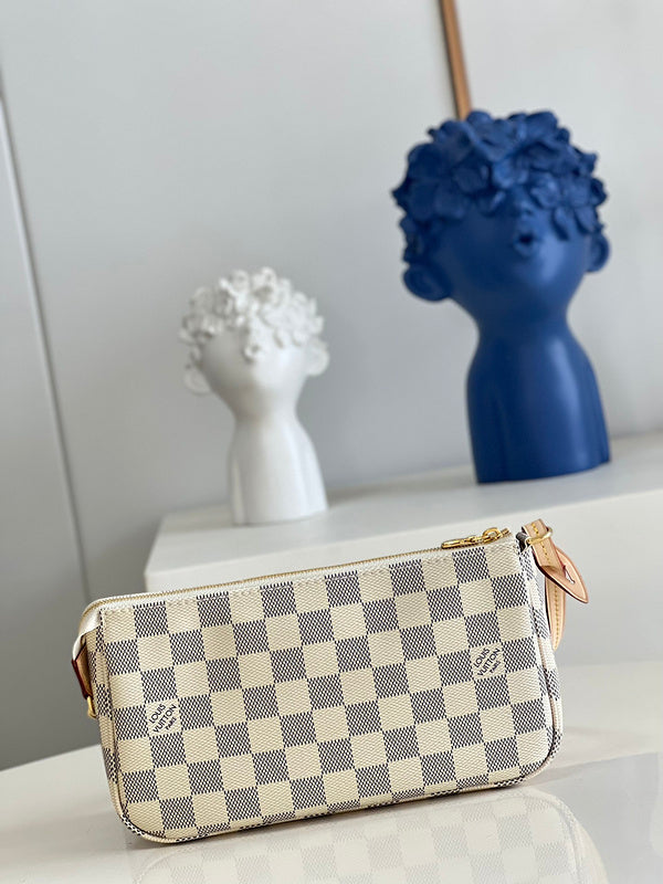 Alice  Bags- Louis Vuittons  - 16544