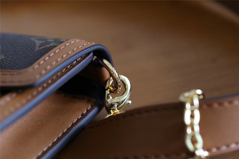 Alice bags - Louis Vuittons  - 9339
