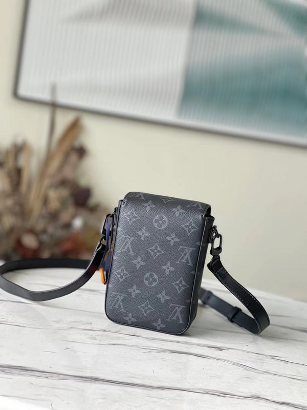 Alice Bags- Louis Vuittons  - 16478