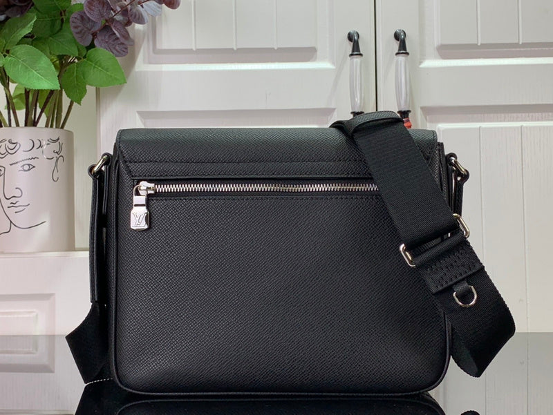 Alice Bags- Louis Vuittons  - 16210