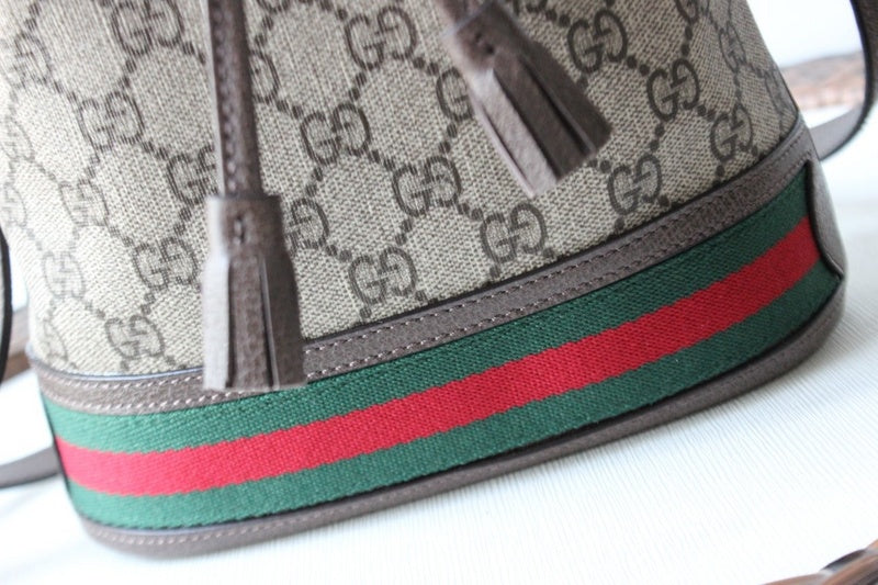 Gucci   Luxury Bags  1295