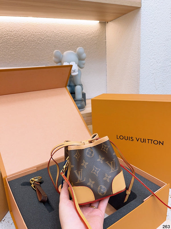 Alice bags - Louis Vuittons  - 14972