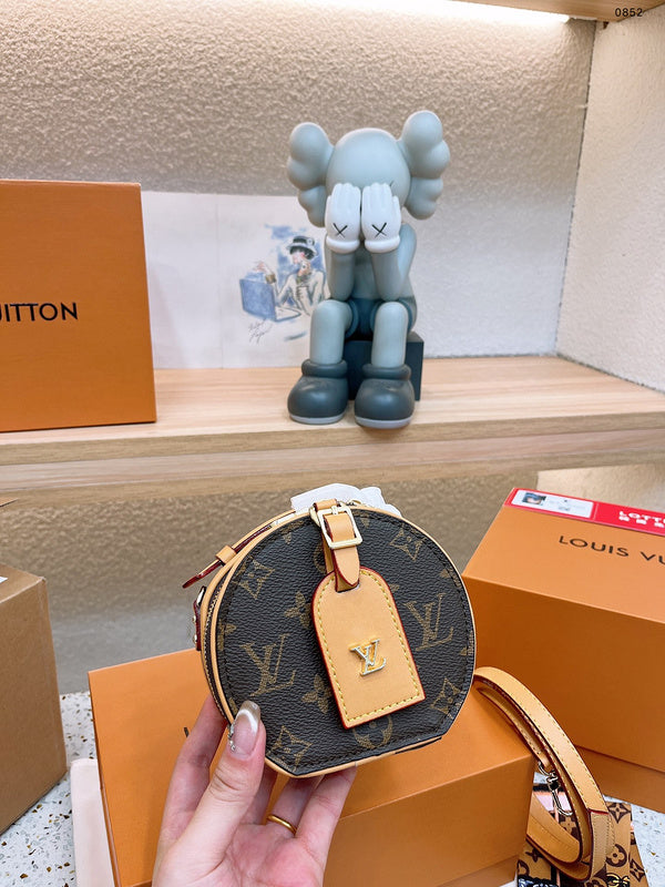 Alice bags - Louis Vuittons  - 15105
