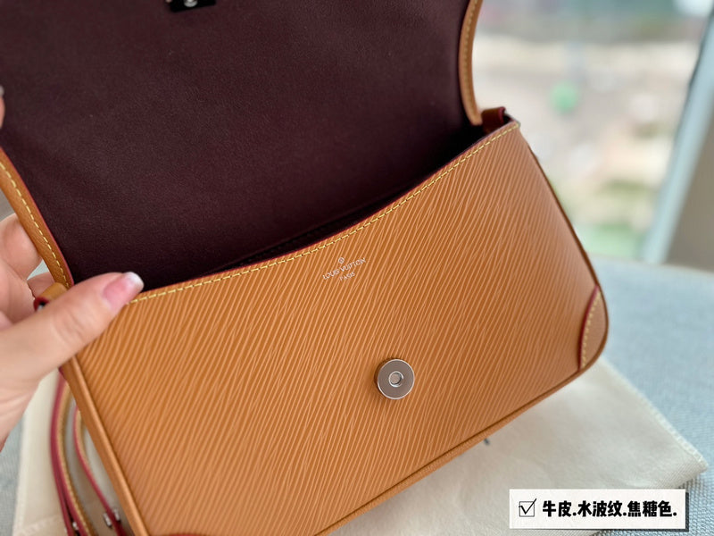 Alice bags - Louis Vuittons  - 14935