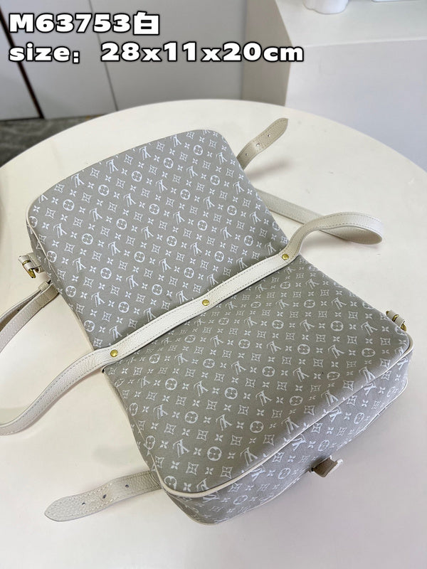 Alice Bags- Louis Vuittons  - 15906