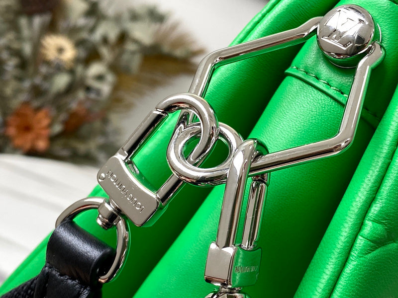 Alice  Bags- Louis Vuittons  - 16328