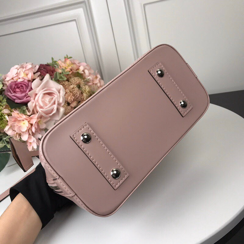 Alice Bags- Louis Vuittons  - 16346