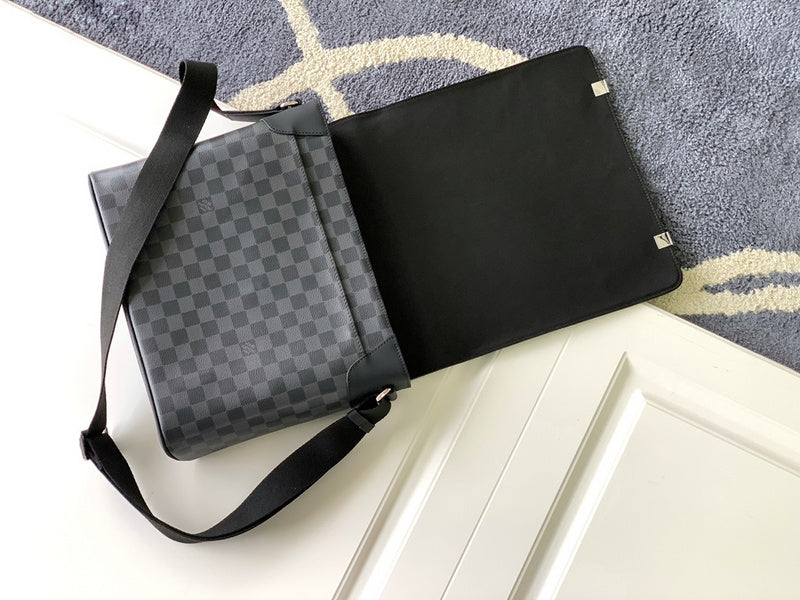 Alice bags - Louis Vuittons  - 15665