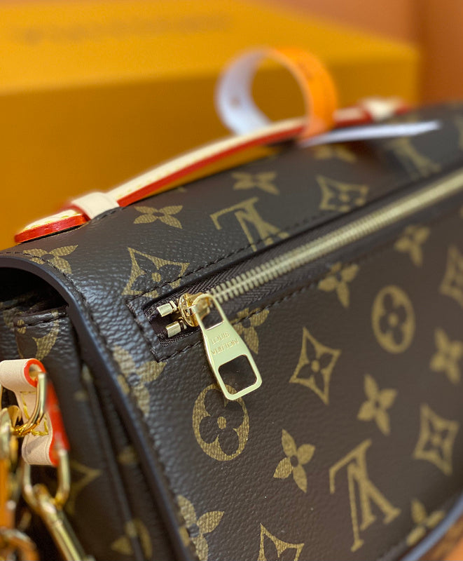 Alice  Bags- Louis Vuittons  - 16124