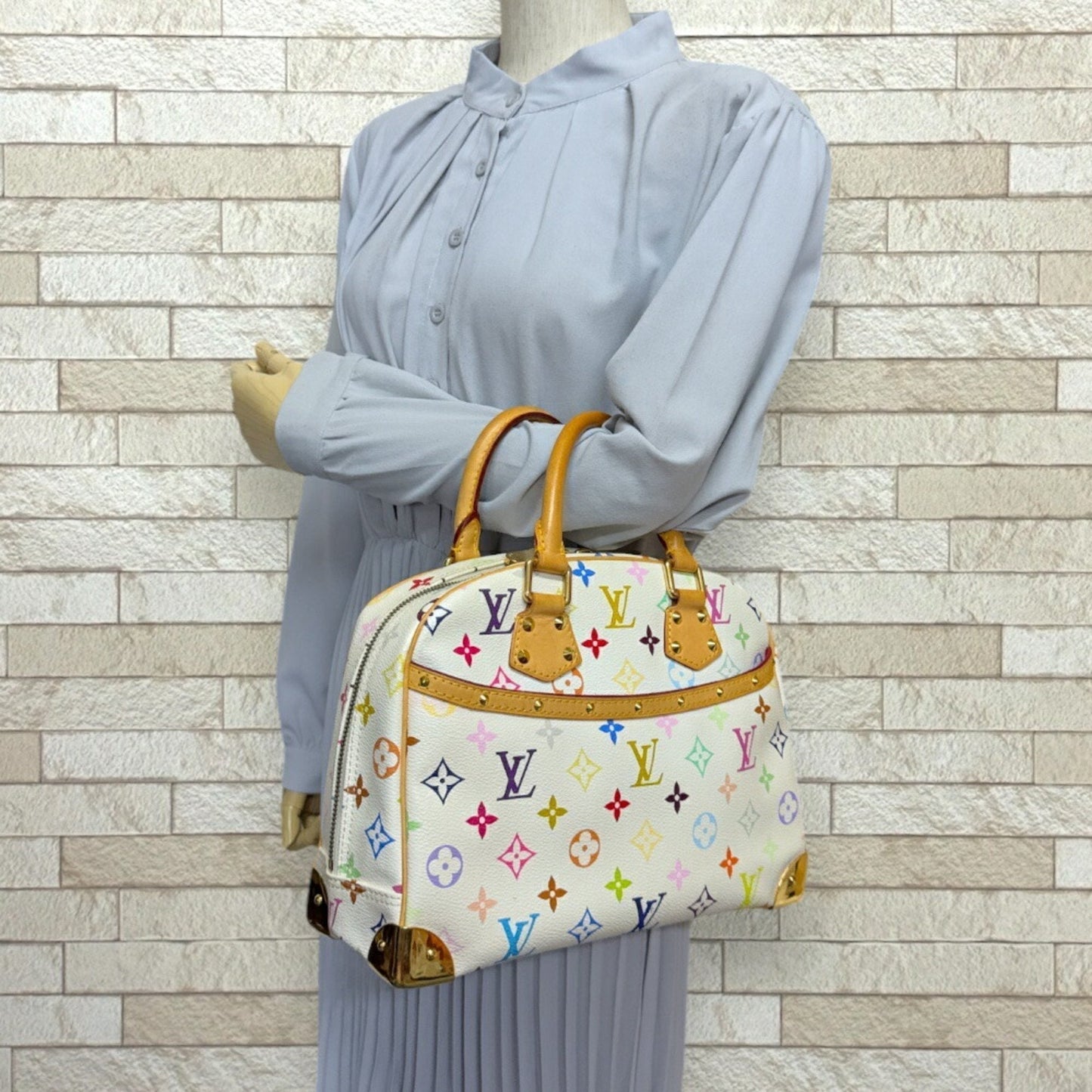 Louis Vuitton Blanc   Monogram colore Handbag