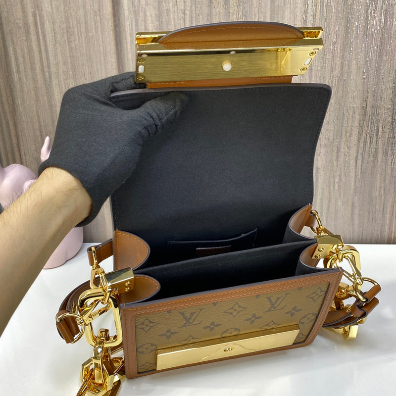 Alice Bags- Louis Vuittons  - 16109