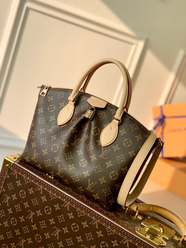 Alice Bags- Louis Vuittons  - 16599
