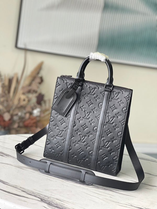 Alice bags - Louis Vuittons  - 15750