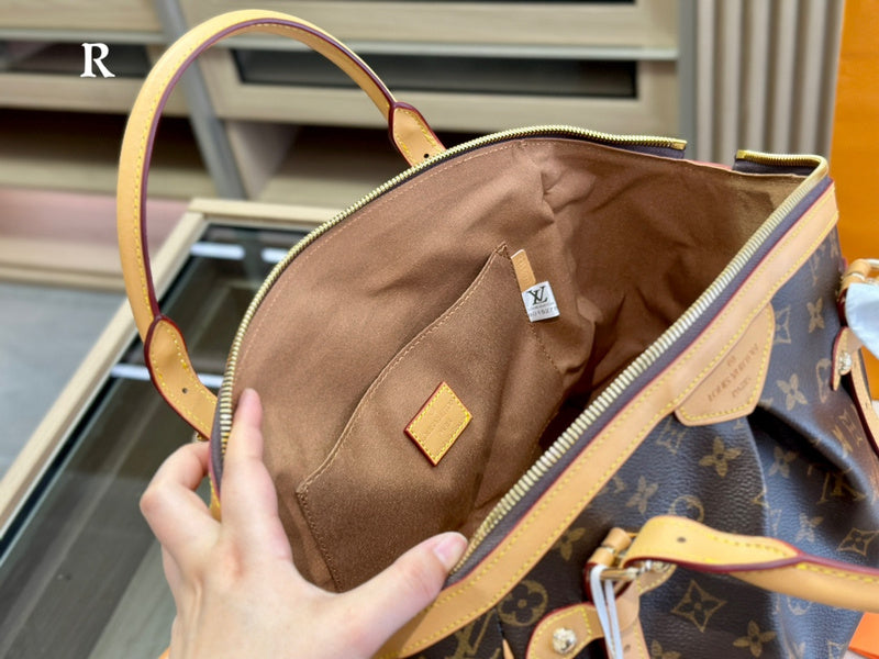 Alice bags - Louis Vuittons  - 15011