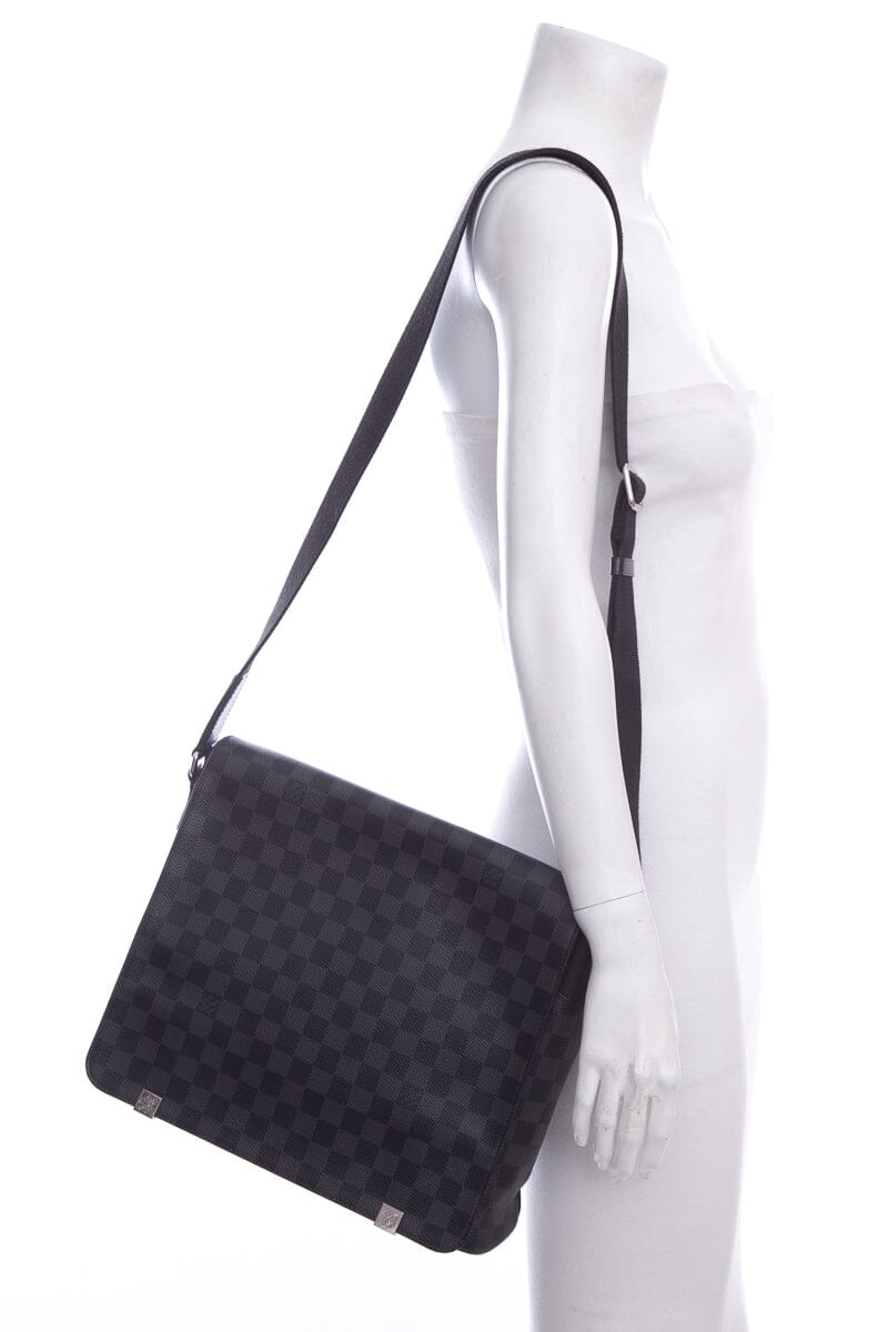 Louis Vuitton 2010 Daniel Graphite Damier HandBag