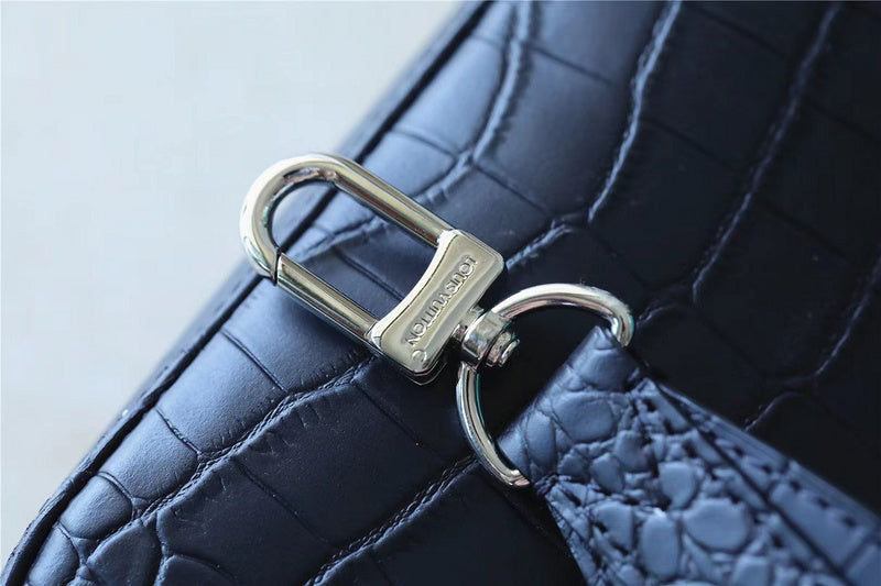 Alice bags - Louis Vuittons  - 10211