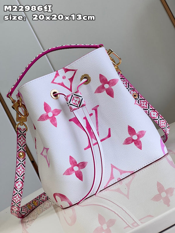 Alice bags - Louis Vuittons  - 15156