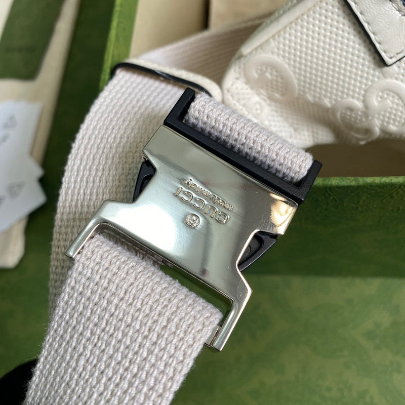 Gucci   Luxury Bags  1023