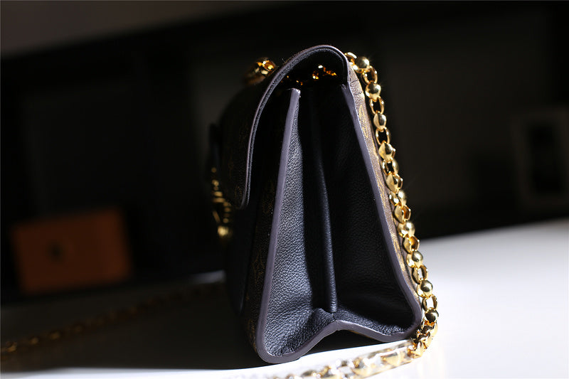 Alice bags - Louis Vuittons  - 7840