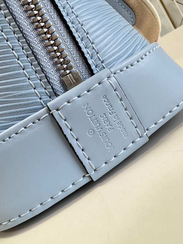 Alice Bags- Louis Vuittons  - 16058