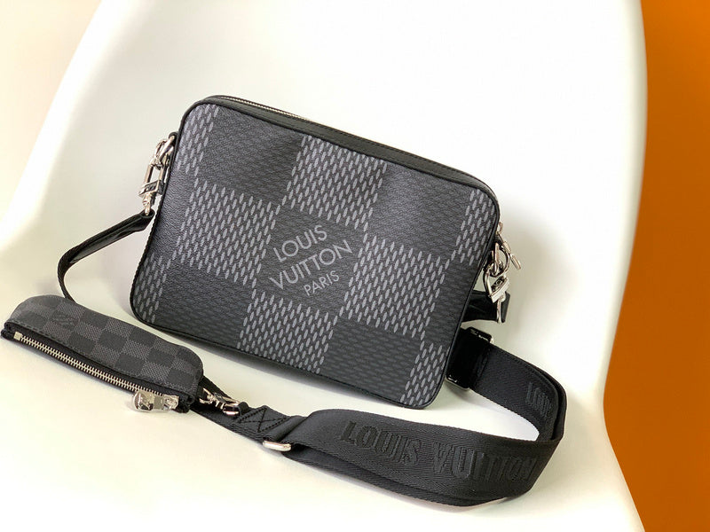 Alice Bags- Louis Vuittons  - 16581