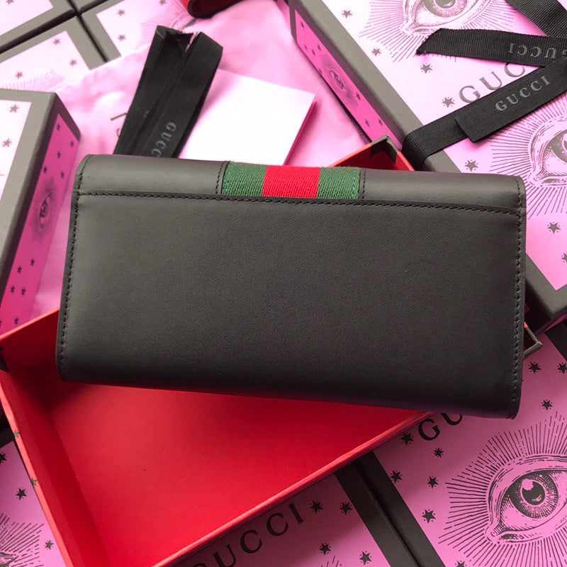 Gucci   Luxury Bags  885