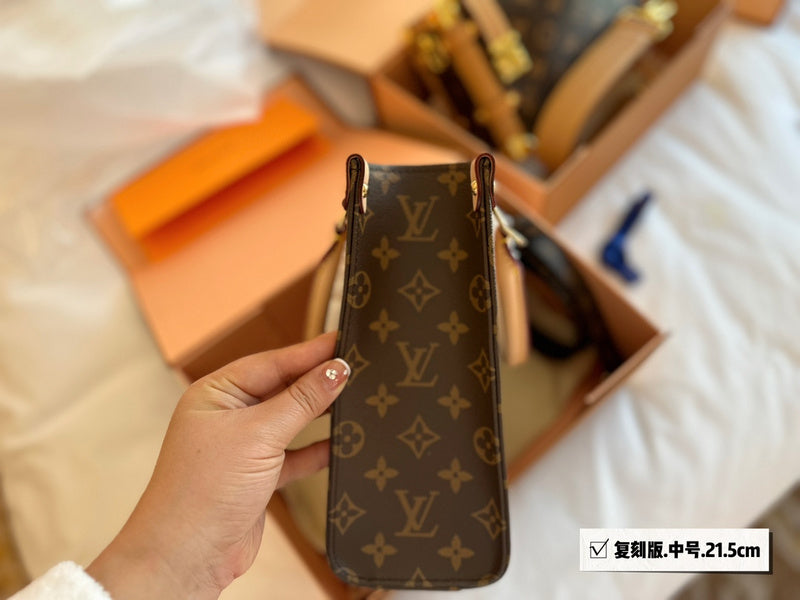 Alice bags - Louis Vuittons  - 15111