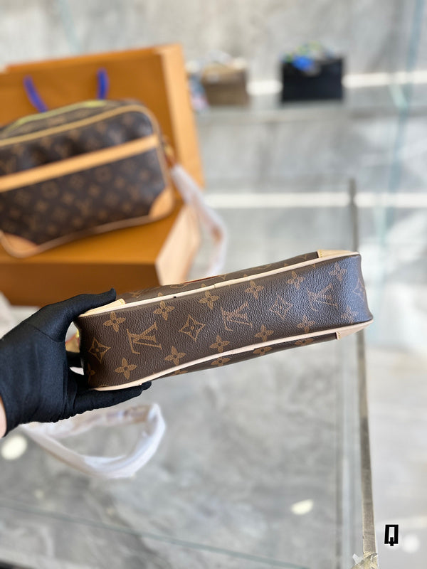 Alice bags - Louis Vuittons  - 15140