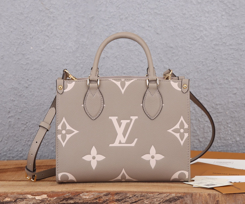 Alice Bags- Louis Vuittons  - 16737