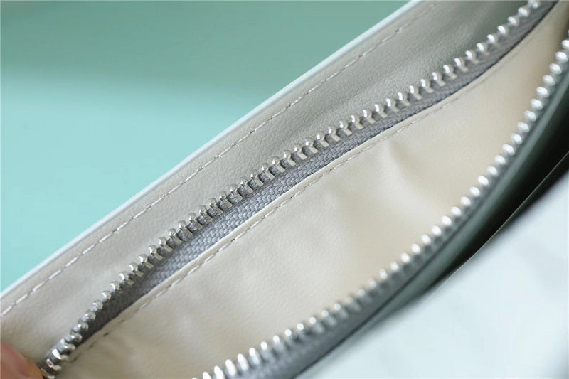 Alice bags - Louis Vuittons  - 10526