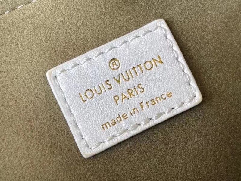 Alice Bags- Louis Vuittons  - 16355