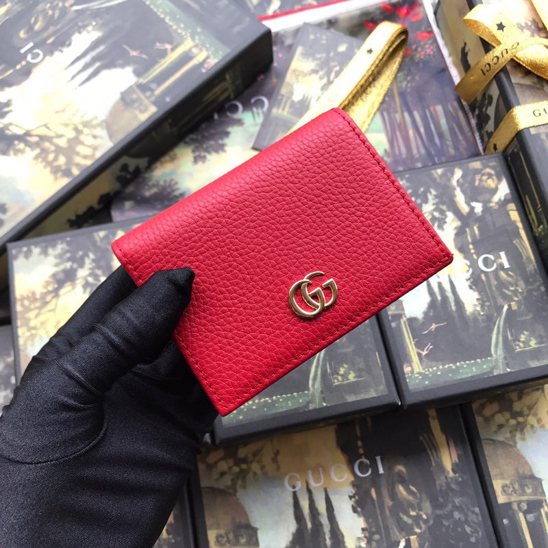 Gucci   Luxury Bags  902