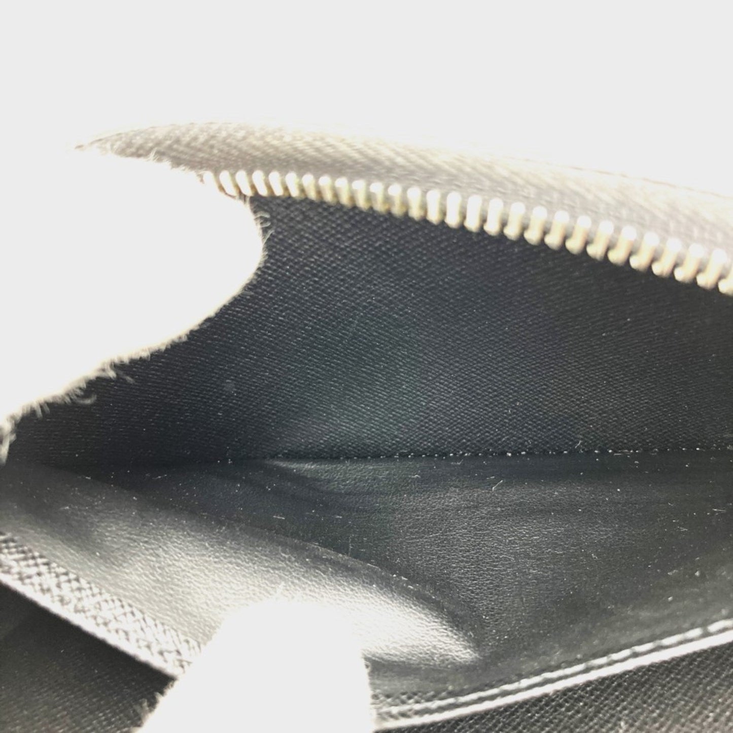 Louis Vuitton  Epi Leather Long Wallet (Bi-Fold)