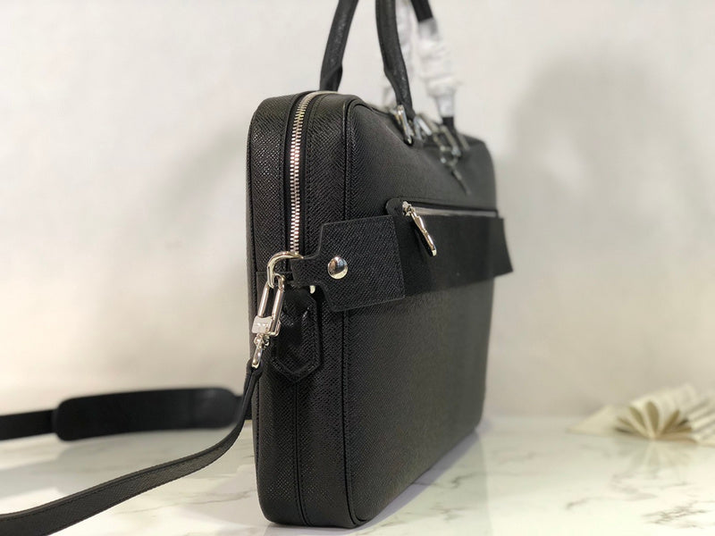 Alice Bags- Louis Vuittons  - 16011
