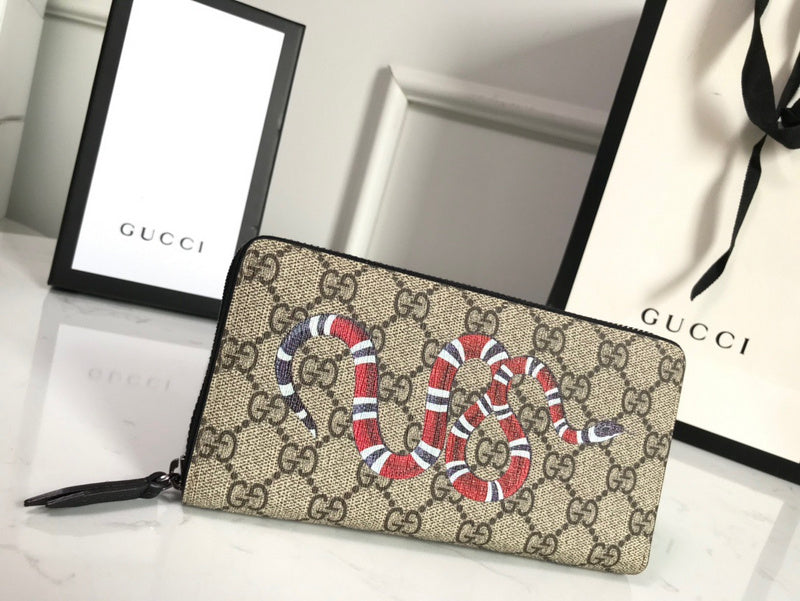 Gucci   Luxury Bags  914
