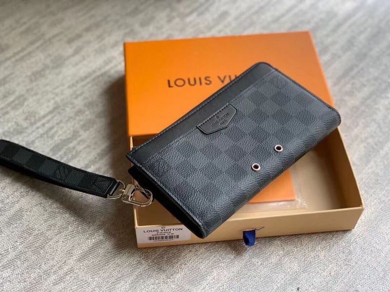 Alice Bags- Louis Vuittons  - 16325