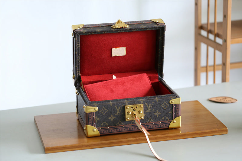 Alice bags - Louis Vuittons  - 9537
