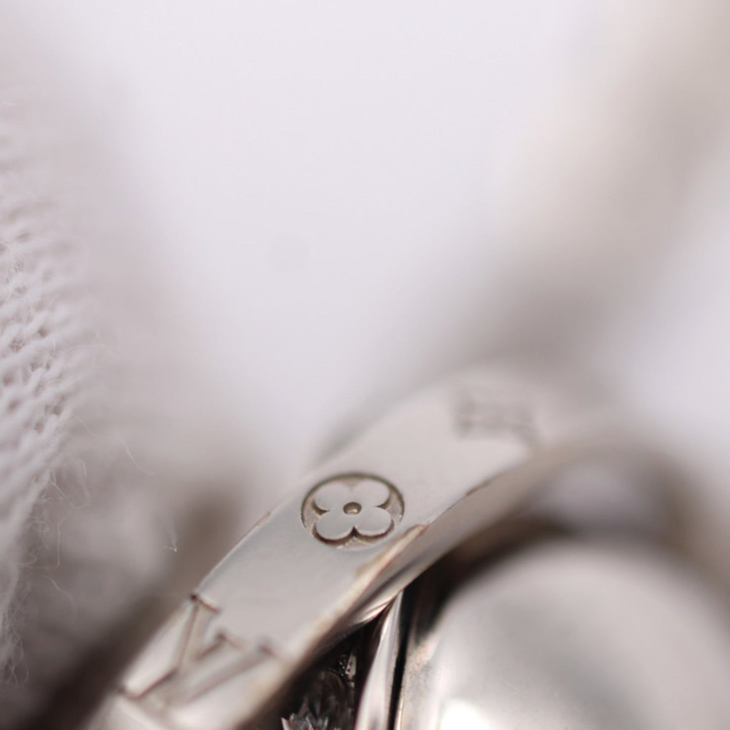 Louis Vuitton  Metal Necklace