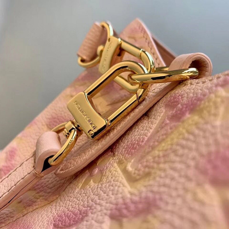 Alice Bags- Louis Vuittons  - 16594