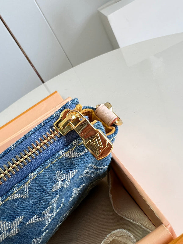 Alice Bags- Louis Vuittons  - 16227