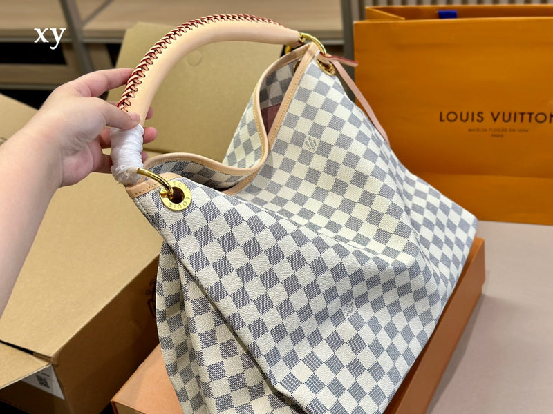 Alice bags - Louis Vuittons  - 15007