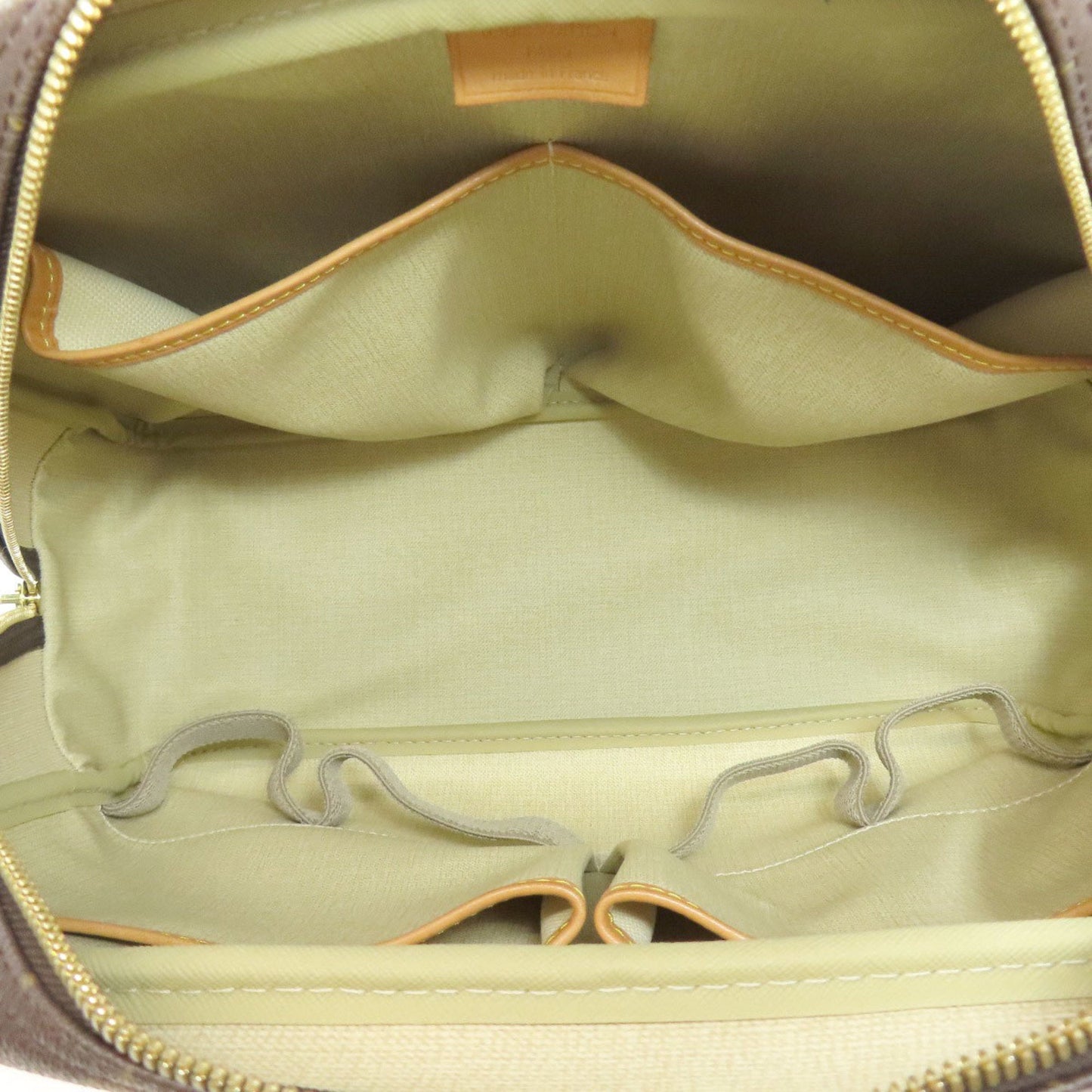 Louis Vuitton   Handbag