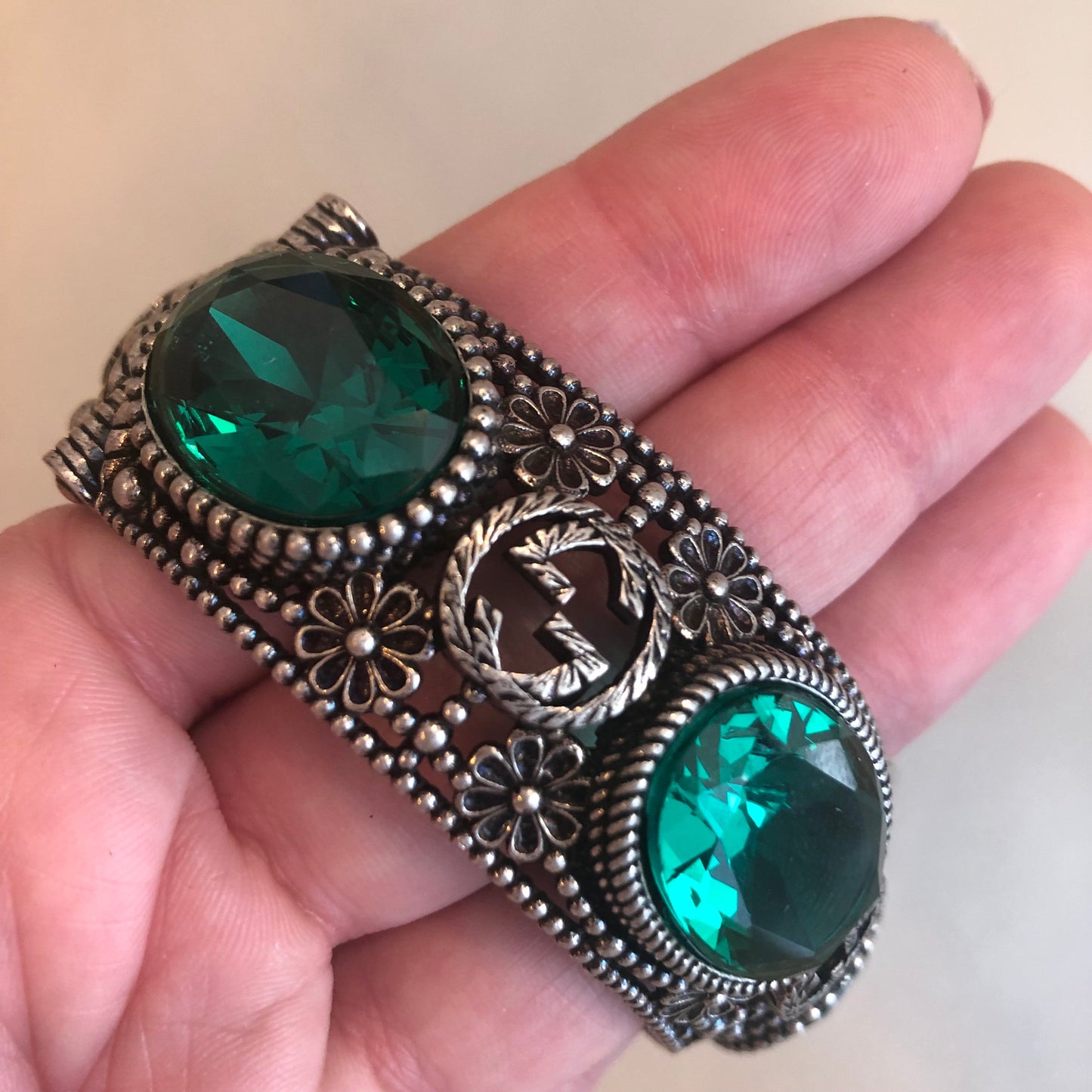 Gucci Interlocking GG Silver Bracelet with Green Crystals