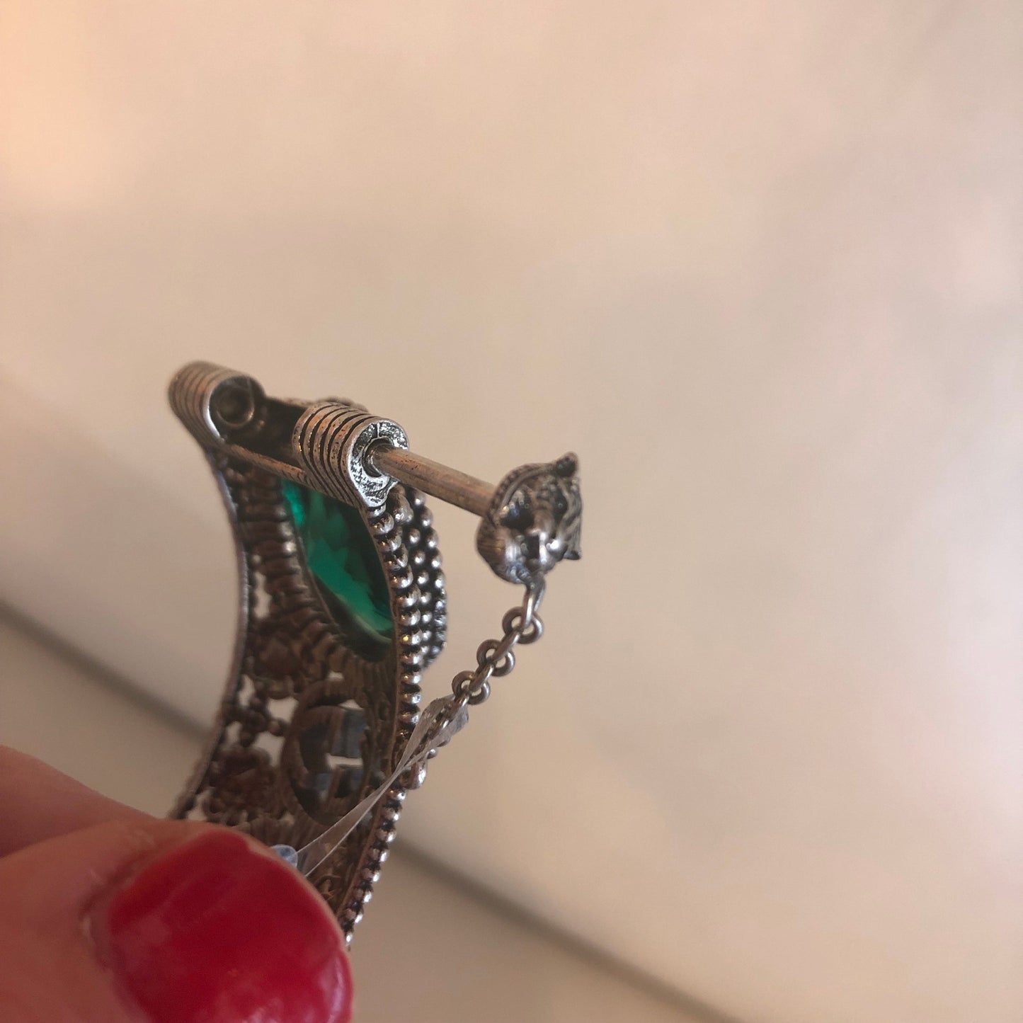 Gucci Interlocking GG Silver Bracelet with Green Crystals