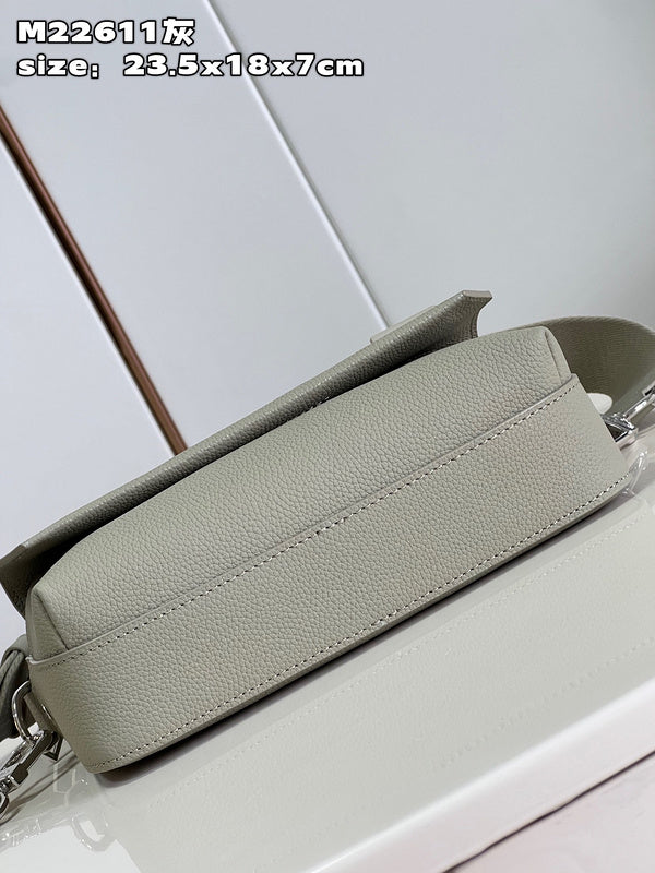 Alice bags - Louis Vuittons  - 15296