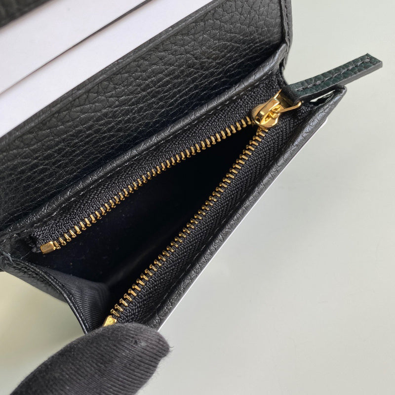 Gucci   Luxury Bags  905