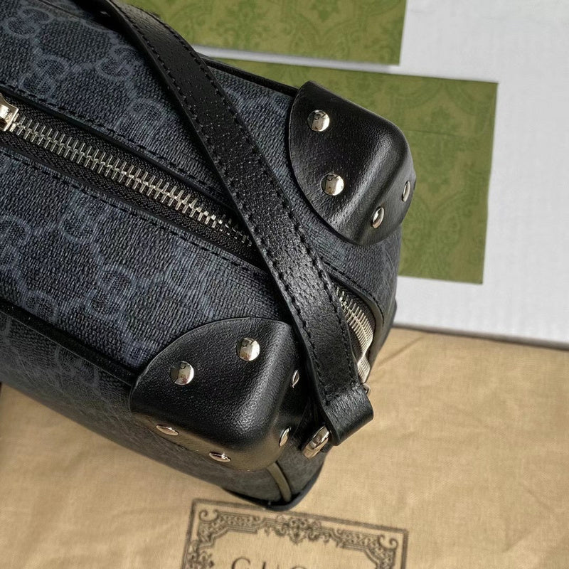 Gucci   Luxury Bags  992