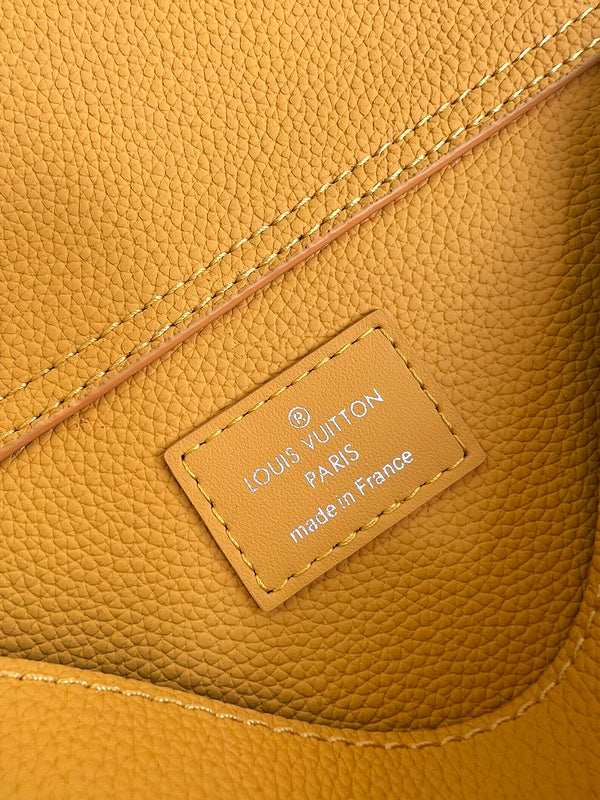 Alice Bags- Louis Vuittons  - 16129